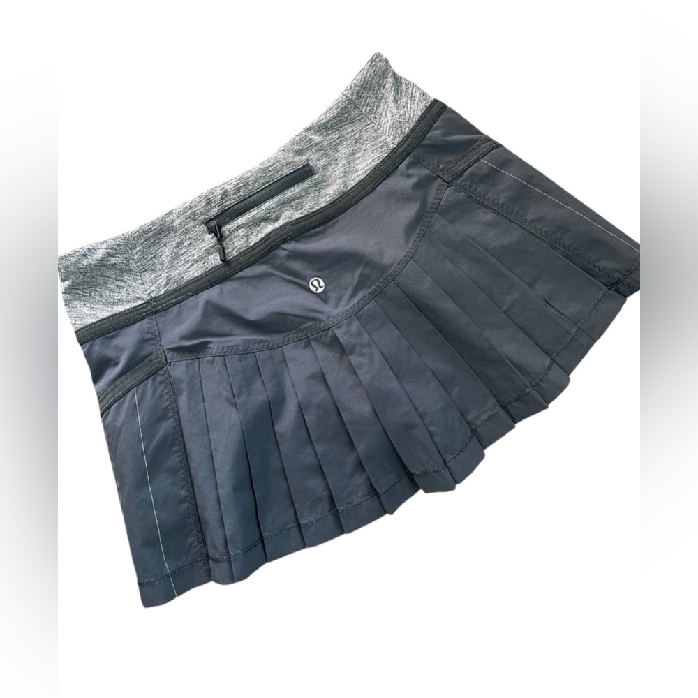 Lululemon pleated grey lined skirt